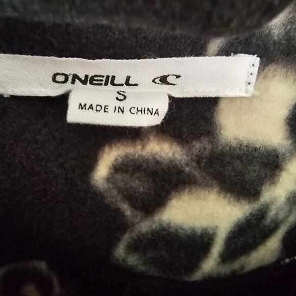 O’Neill Women’s Small Cropped Floral Fleece Jacket Black Beige Button Up Shacket - Picture 5 of 8